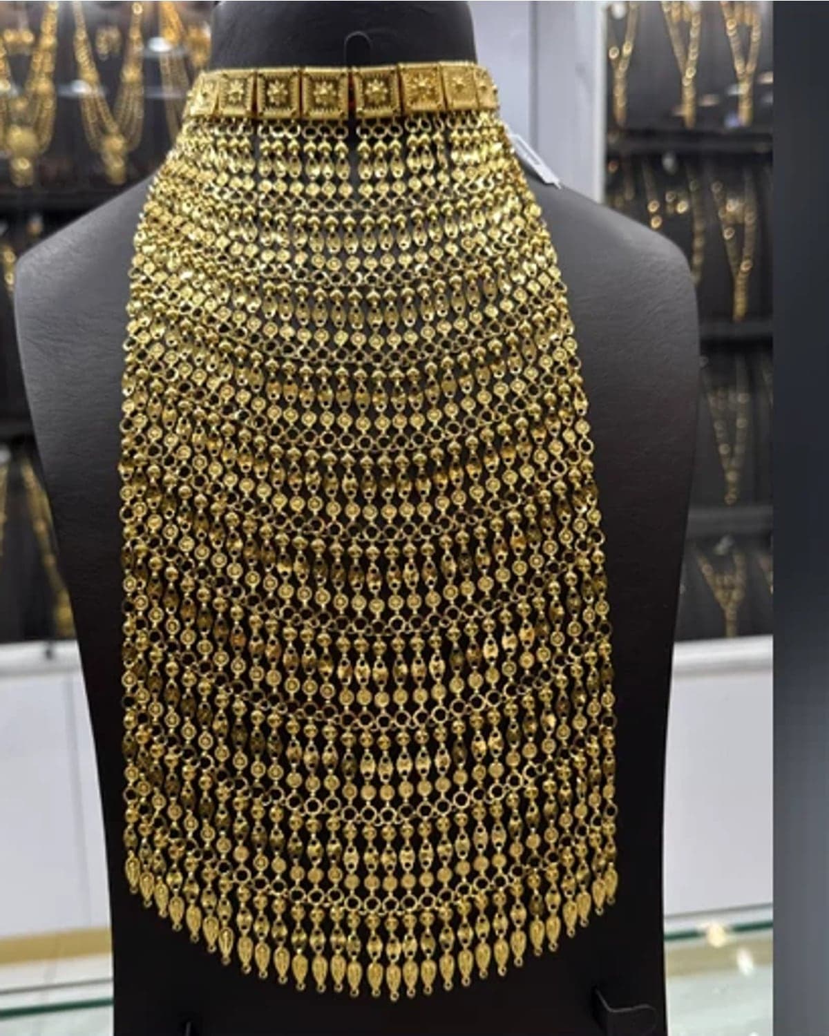 Murtaesha Necklace, 10 Tiers