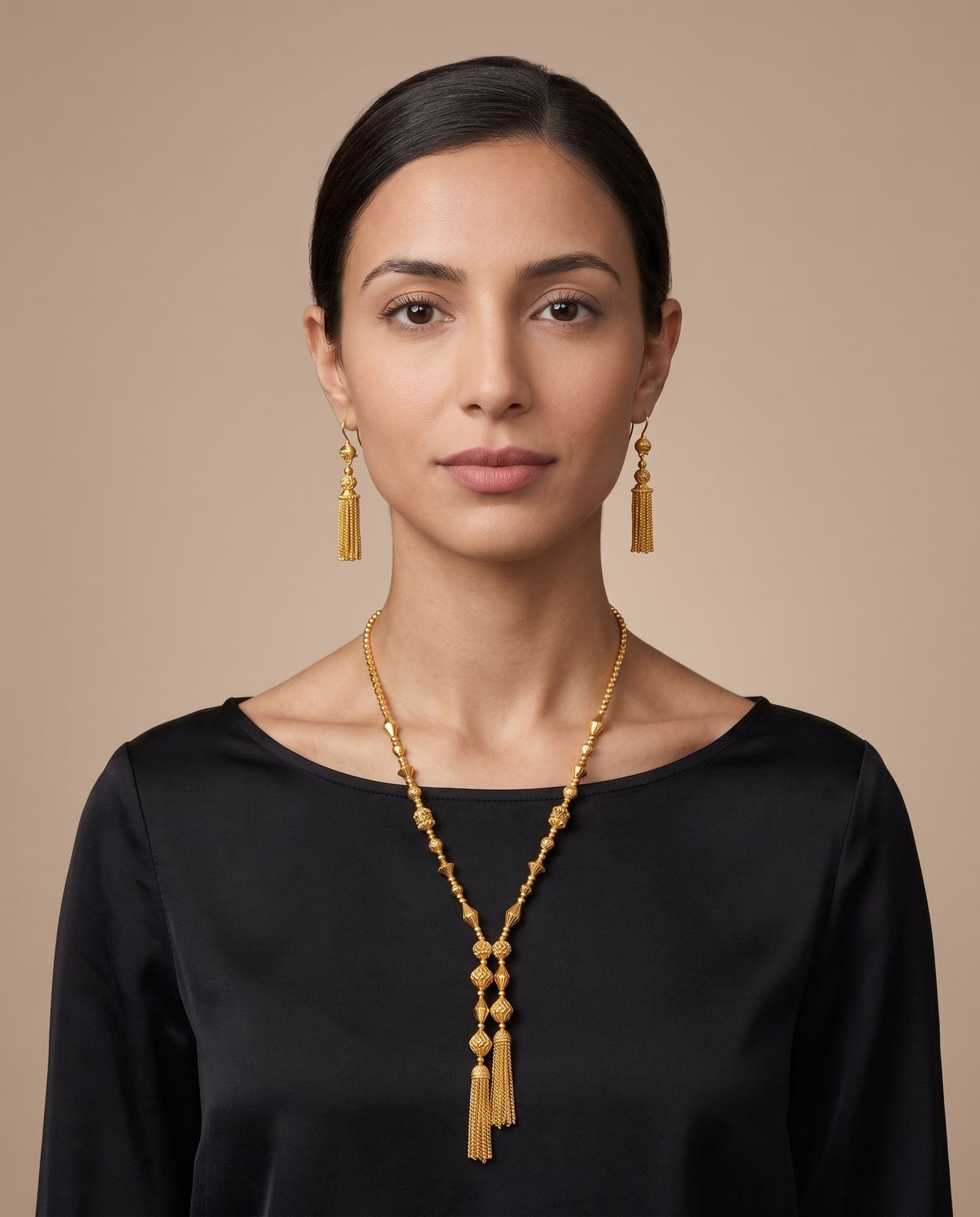 Twin-Tassel Subha Set — Detail