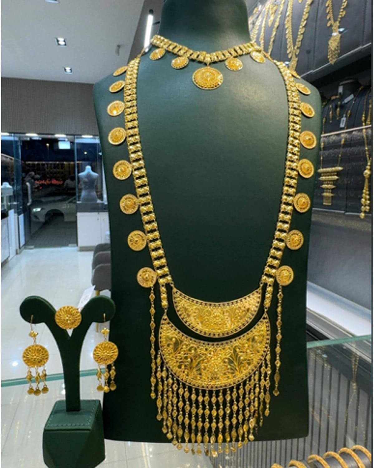Gold Coin Mariya Set with Choker