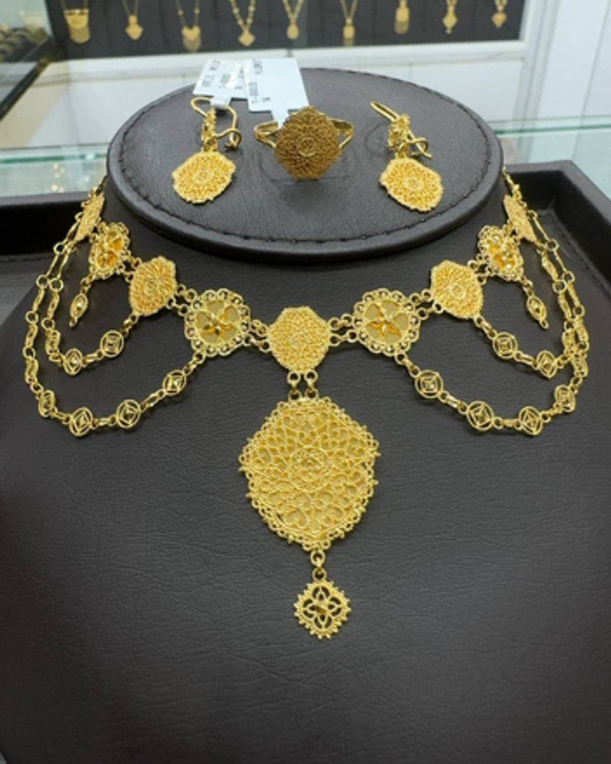 Openwork Hexagon Mariya Set