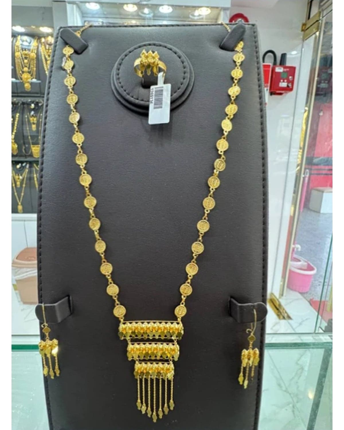 طقم رمش العروس — صورة المعرض الأصلية